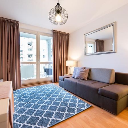 Metro Kondratowicza Velvet Apartment Варшава Экстерьер фото
