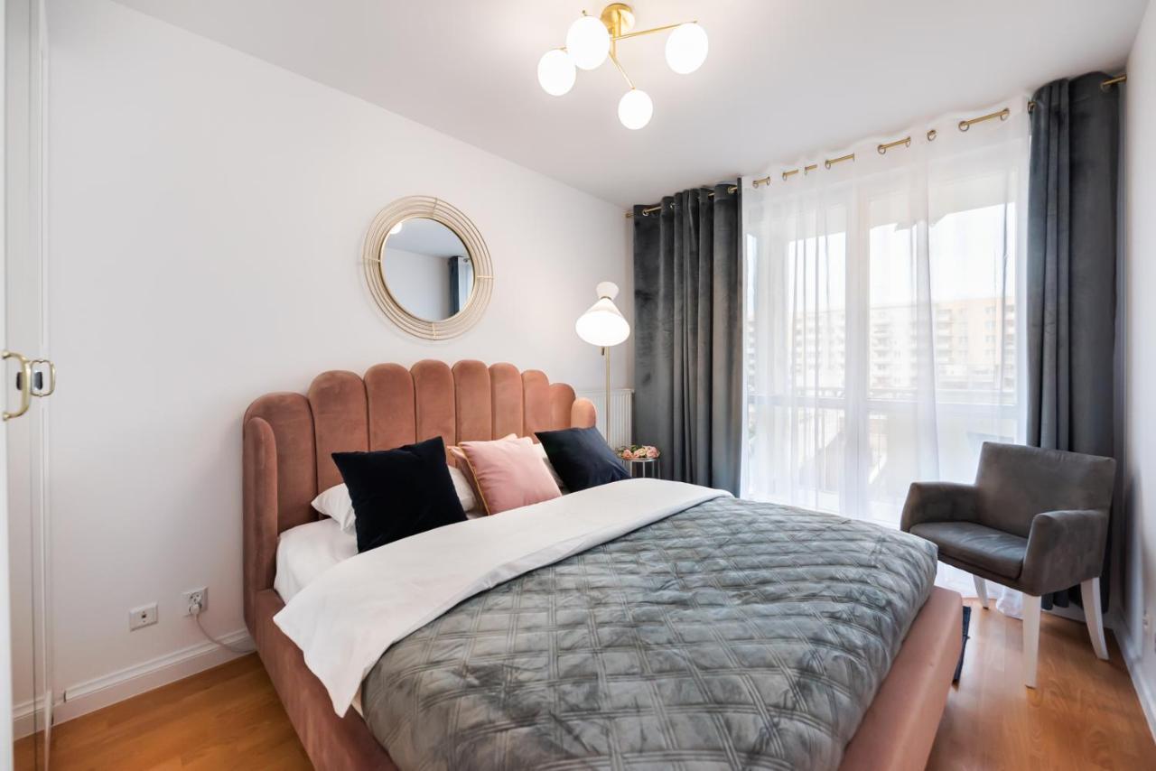 Metro Kondratowicza Velvet Apartment Варшава Экстерьер фото