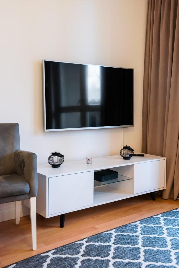 Metro Kondratowicza Velvet Apartment Варшава Экстерьер фото