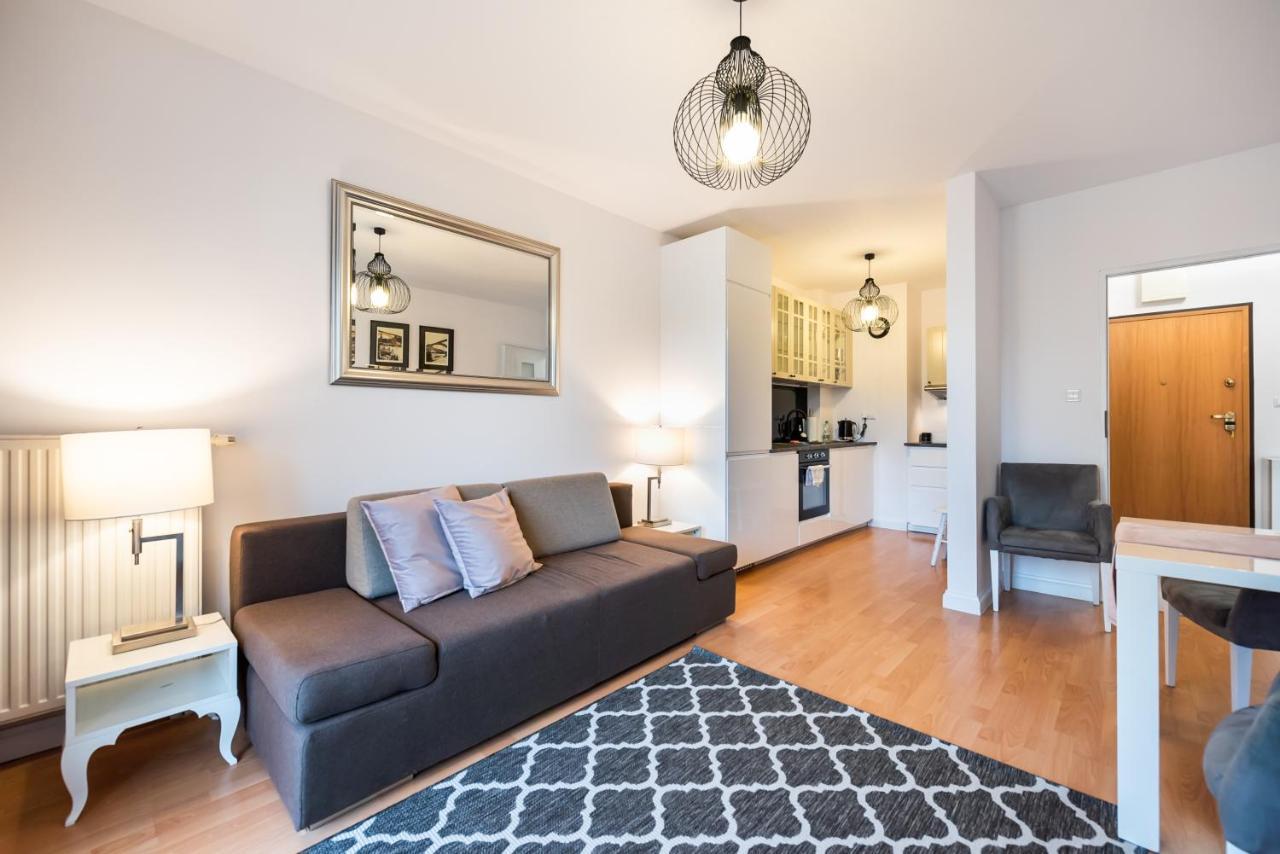 Metro Kondratowicza Velvet Apartment Варшава Экстерьер фото